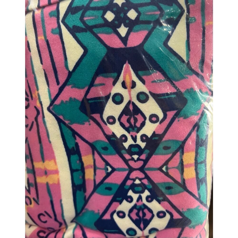 TC LuLaRoe leggings. Fits sizes 10/12-18/20‎